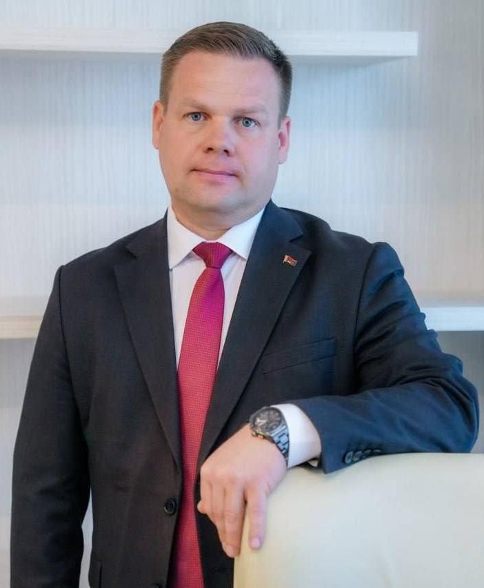 Лебедь Дмитрий Валентинович