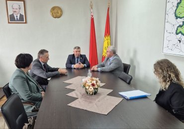 Финальной точкой визита Владимира Привалова в Светлогорск стала встреча с Председателем районного исполнительного комитета Дмитрием Шабетником